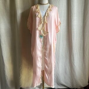 1930s Pink Silk Boudoir Robe Peignoir With Satin Lingerie Bag